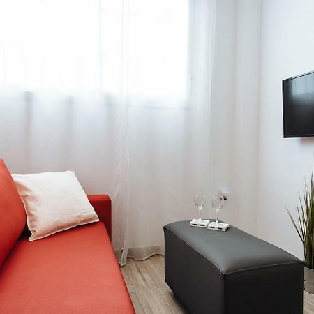 Hostly O'Donnell B Center-Fibre-Parking Op-Cless Apartment Севиля Екстериор снимка
