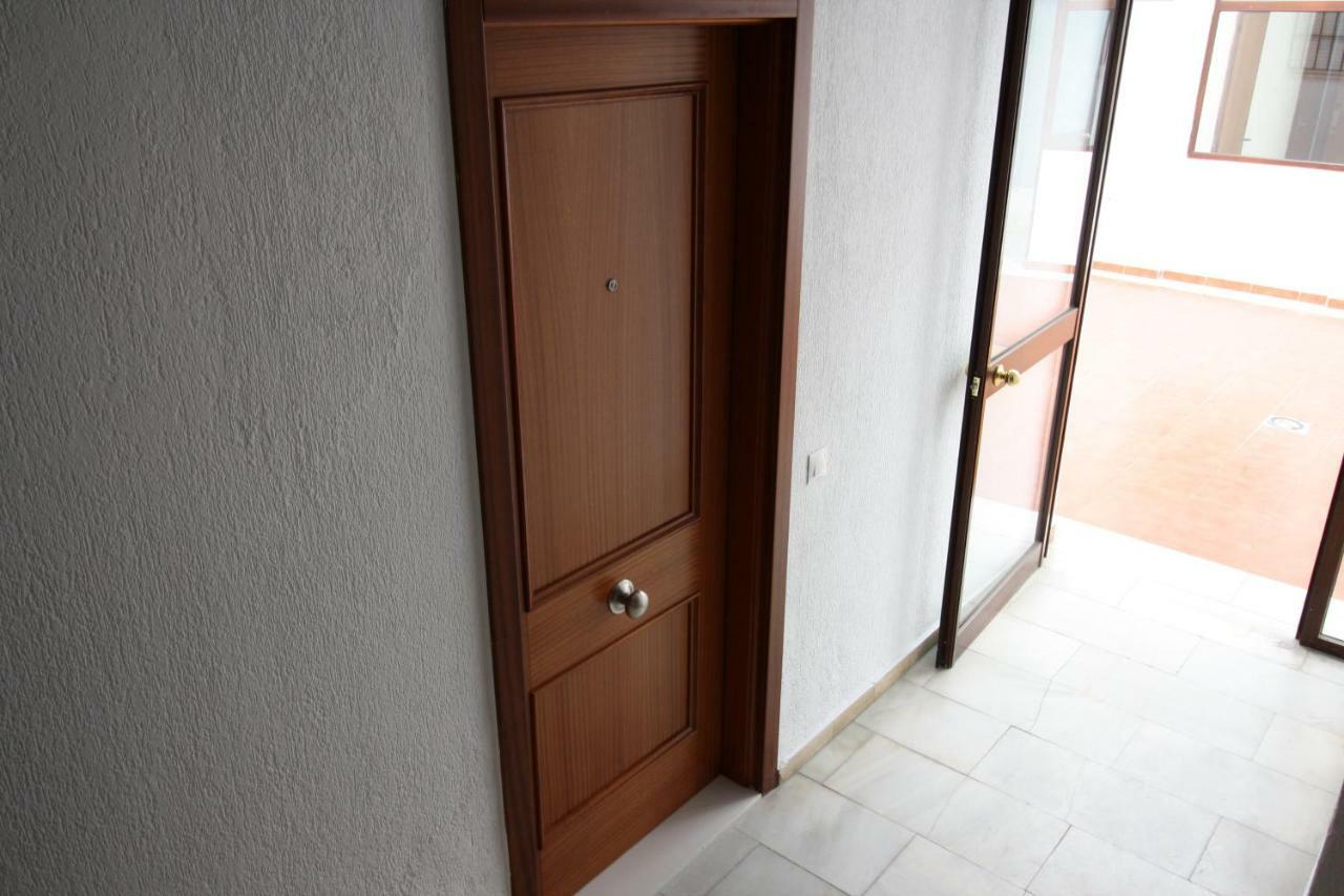 Hostly O'Donnell B Center-Fibre-Parking Op-Cless Apartment Севиля Екстериор снимка