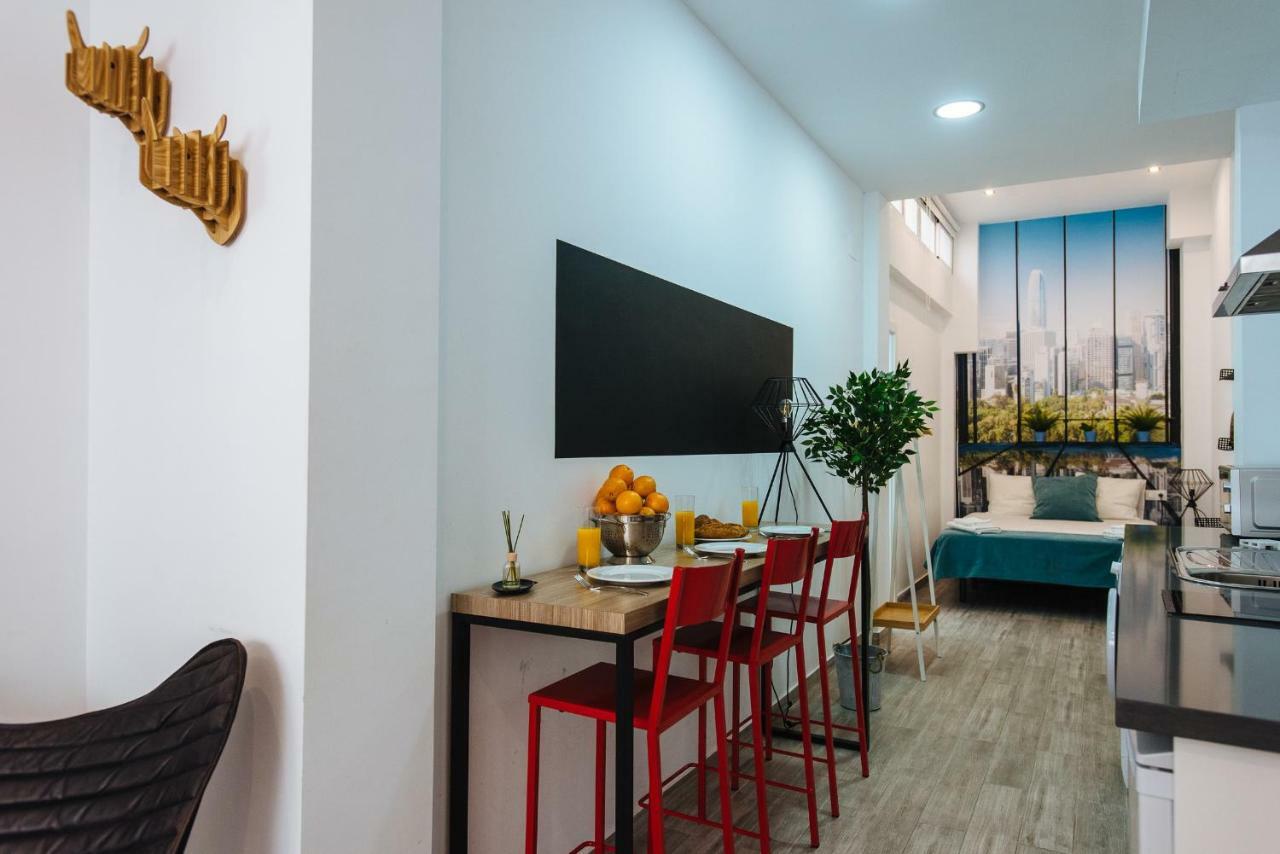Hostly O'Donnell B Center-Fibre-Parking Op-Cless Apartment Севиля Екстериор снимка