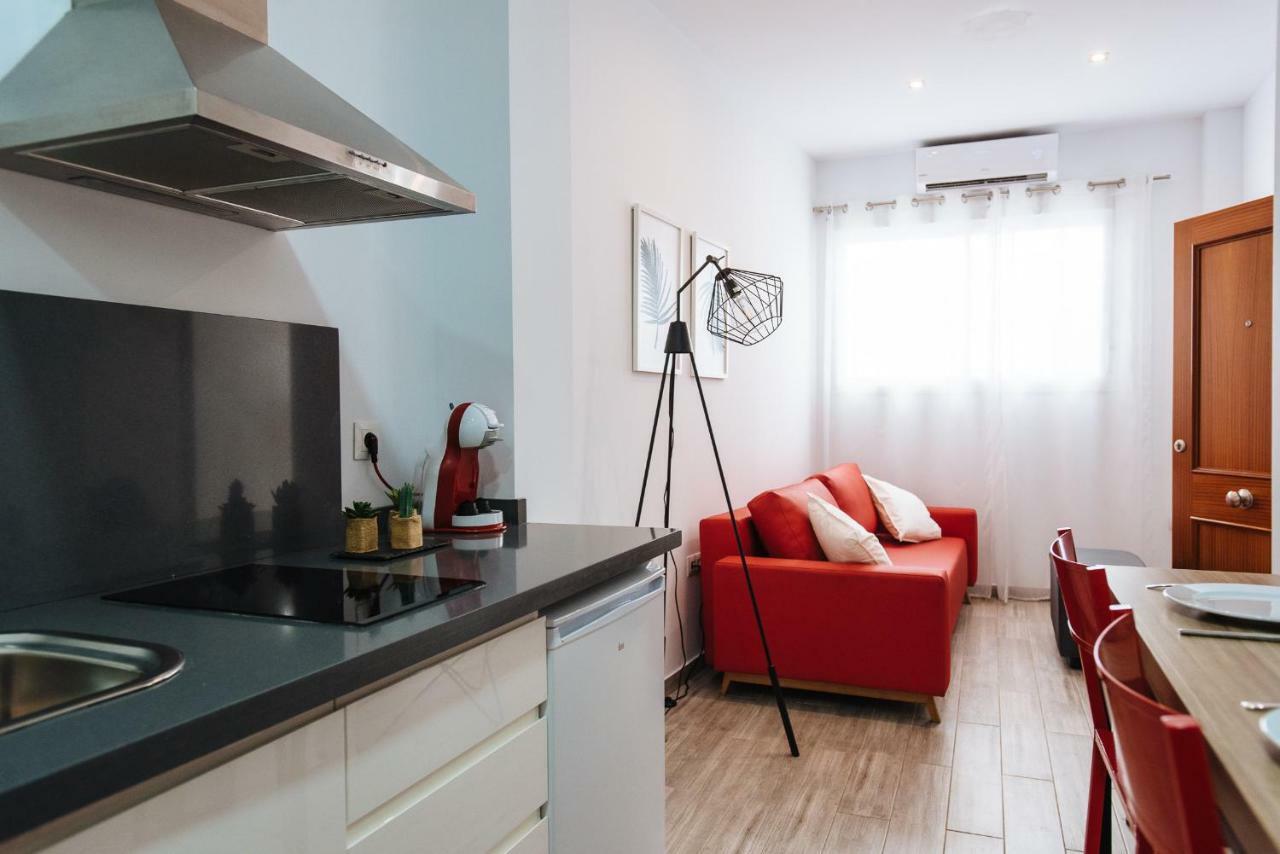 Hostly O'Donnell B Center-Fibre-Parking Op-Cless Apartment Севиля Екстериор снимка